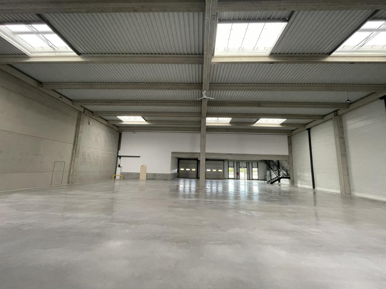 Local d'activité Élancourt 3794m² Location local d'activité Élancourt Yvelines OLACT2201278 18